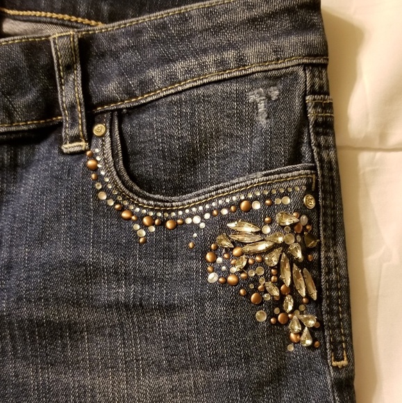 Blue Jean - Picture 3 of 5